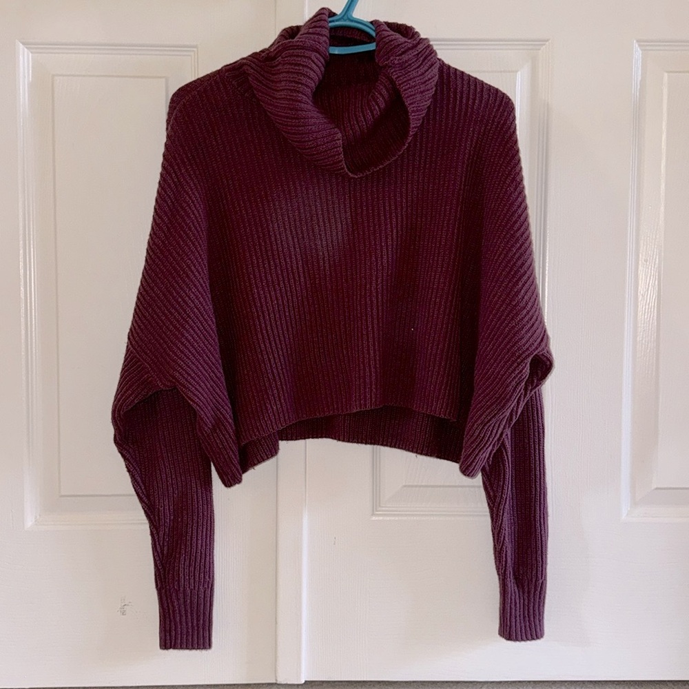 NWOT Hollister Maroon Mock Neck Turtle Neck Loose Fit Sweater